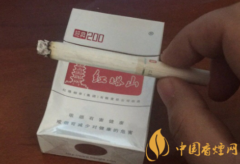 百份百的进口香烟盒