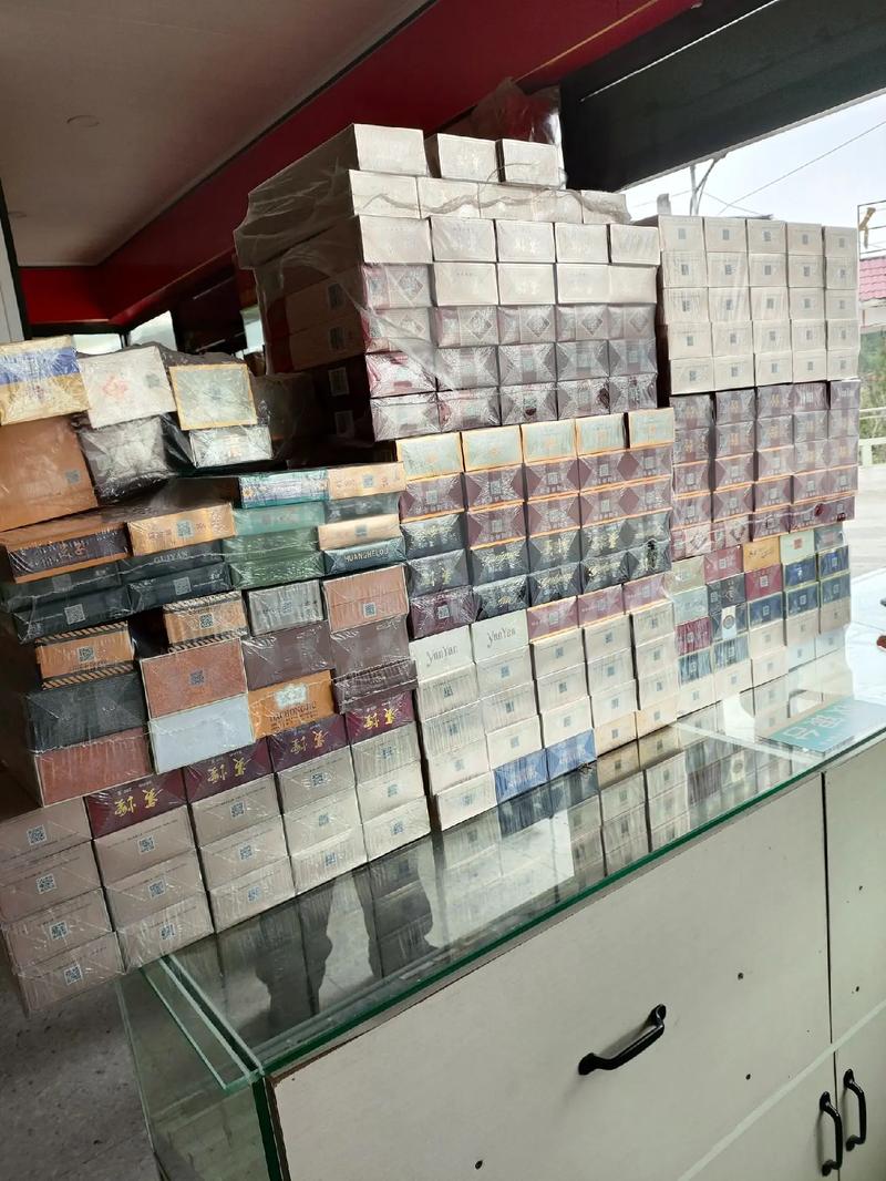 香烟零售批发是一个涉及多个环节和注意事项的行业。以下是一些关于香烟零售批发的基本信息